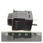 Клавиша включения освещения салона — изображение 4