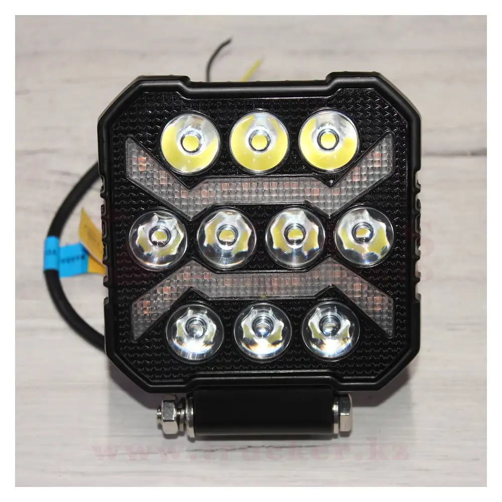 4cbwf10 (01) Фара дальнего света 10LED с ДХО квадратная 10-36V — изображение 1