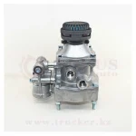 Клапан управления тормозами прицепа 2х-проводный МАЗ КАМАЗ ЗИЛ (с глушителем в сборе)